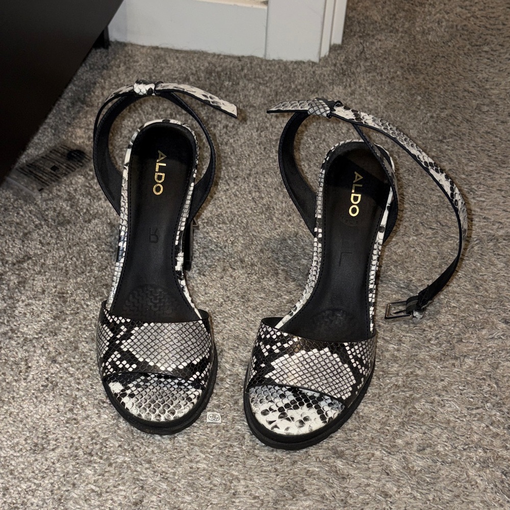 Aldo Monochrome Snakeskin Women's Sandals